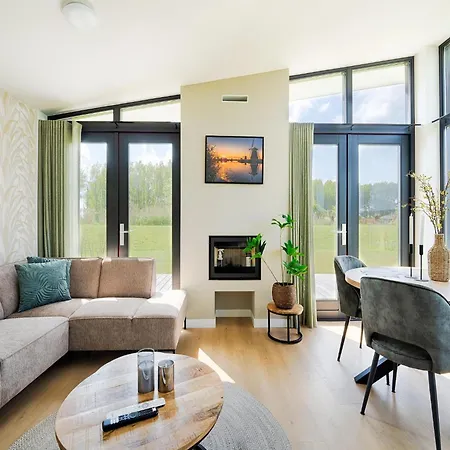 Holiday home In Near Kaag Lakes Oud Ade